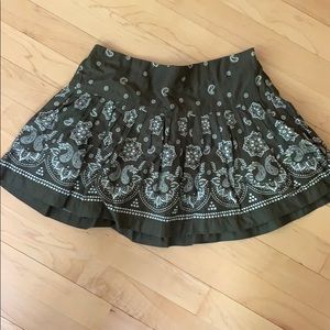 Old Navy green skort